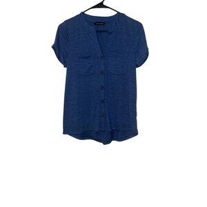 Cable & Gauge Woman’s Blue Textured Button Up Blouse Size Small